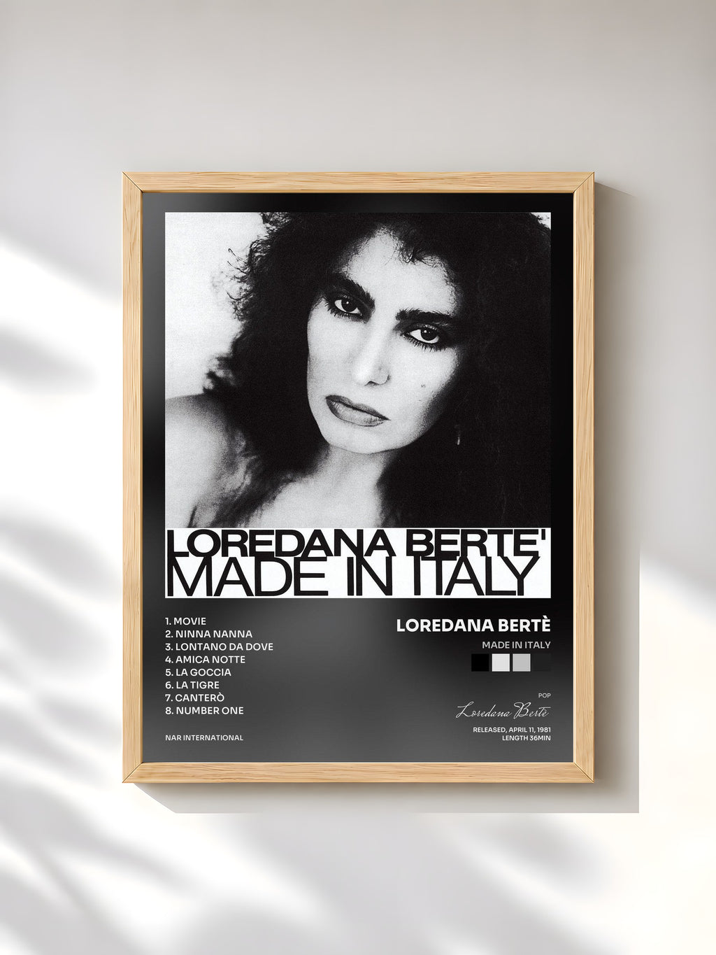 #bois Tableau de l'album Made In Italy de Loredana Bertè, cadre en bois brut, imprimé et encadré en France