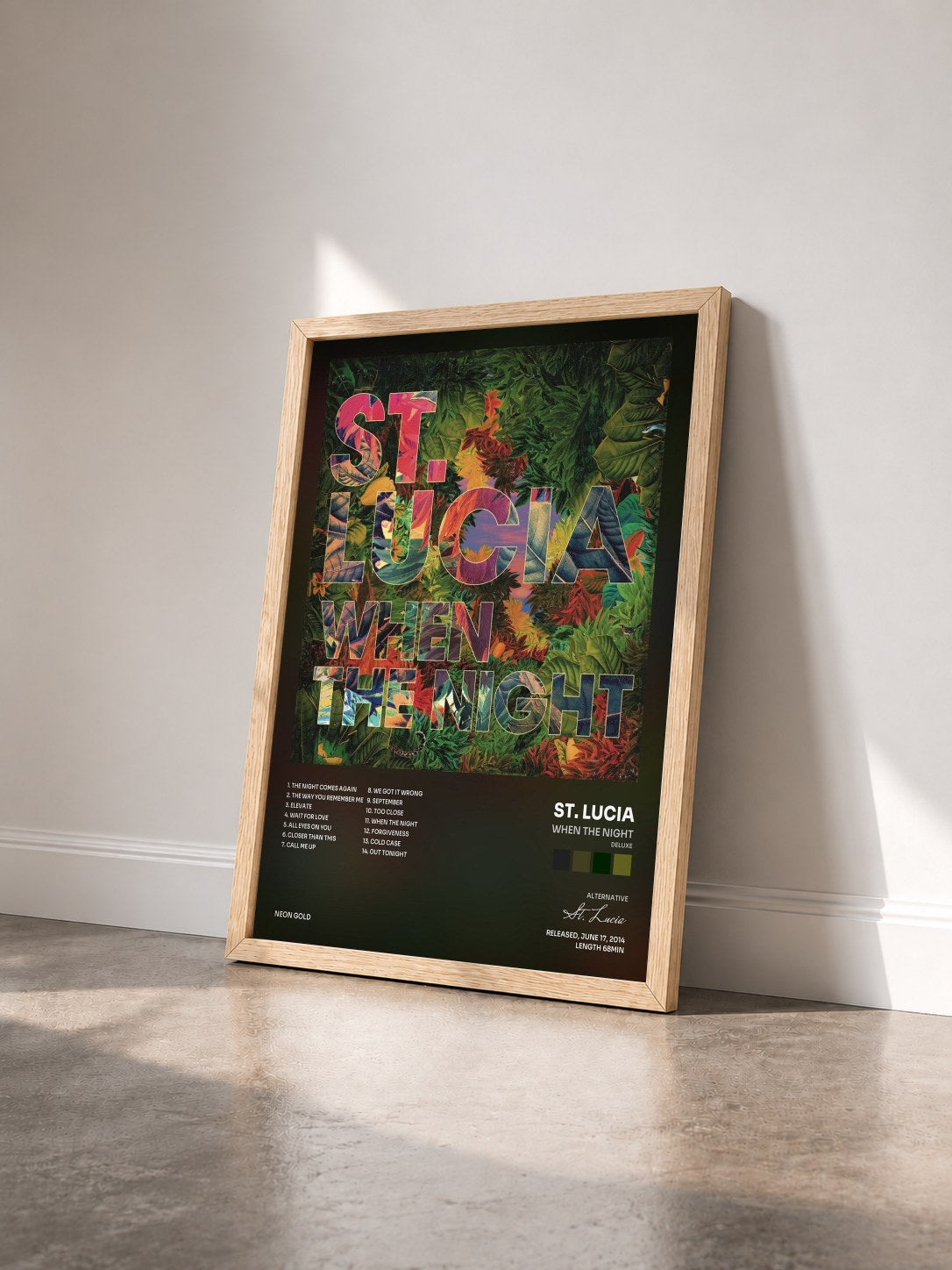 #bois Tableau de l'album When The Night (Deluxe) de St. Lucia vu de trois quarts, cadre en bois brut