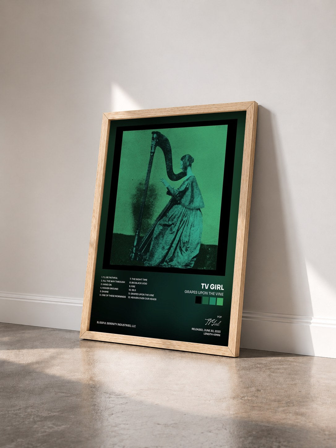 #bois Tableau de l'album Grapes Upon the Vine de TV Girl vu de trois quarts, cadre en bois brut