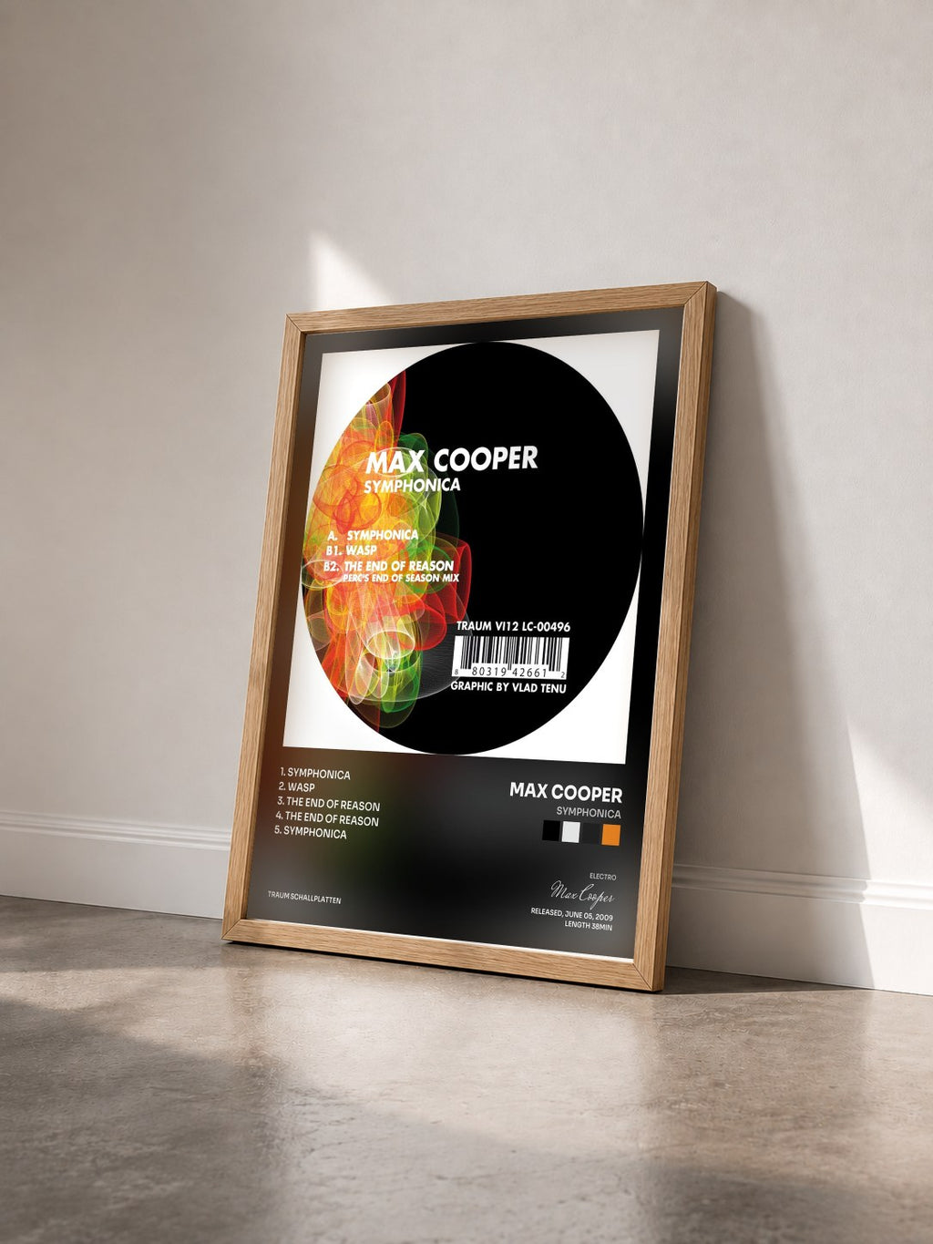 #bois Tableau de l'album Symphonica de Max Cooper vu de trois quarts, cadre en bois brut