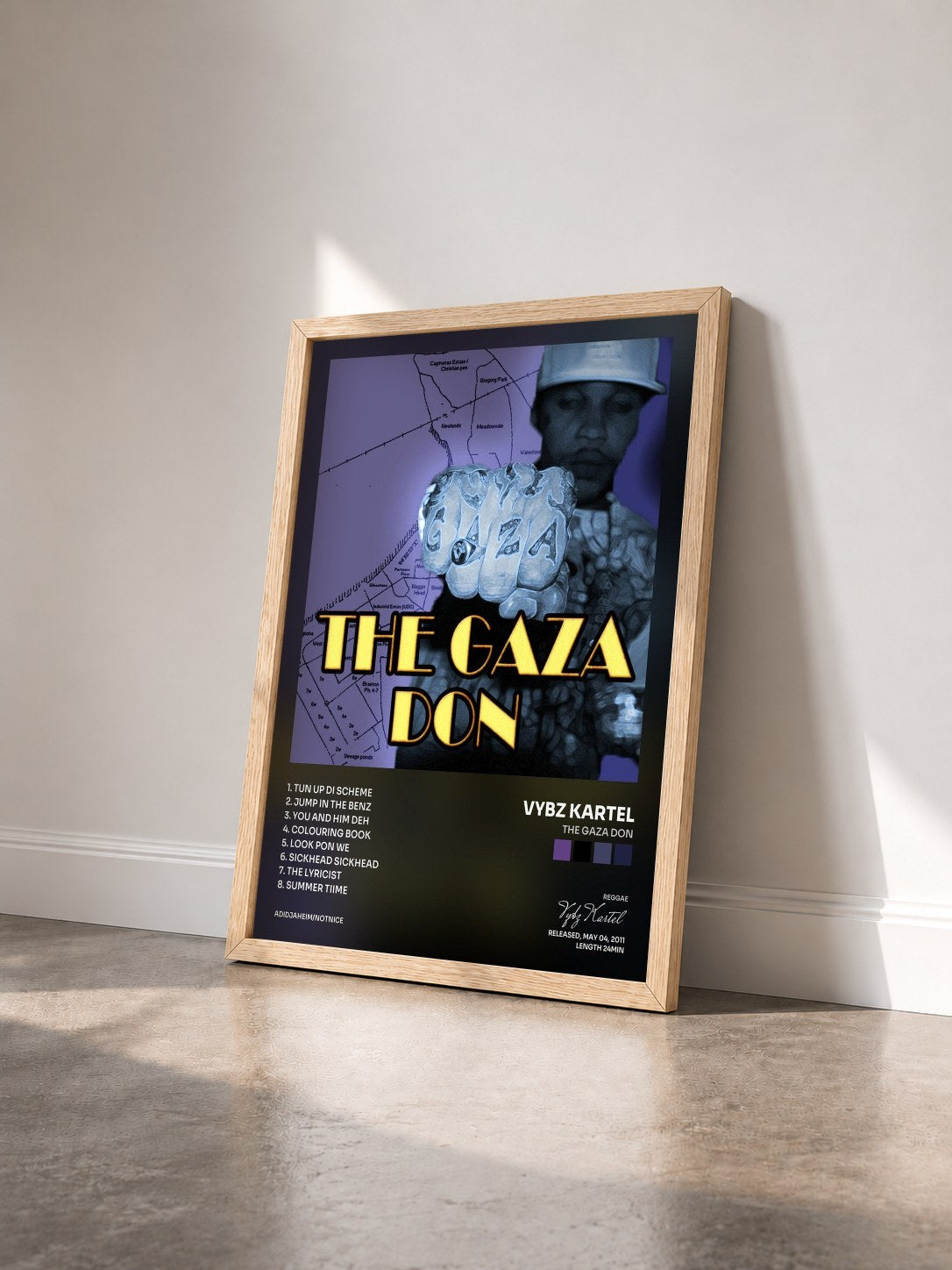 #bois Tableau de l'album The Gaza Don de Vybz Kartel vu de trois quarts, cadre en bois brut