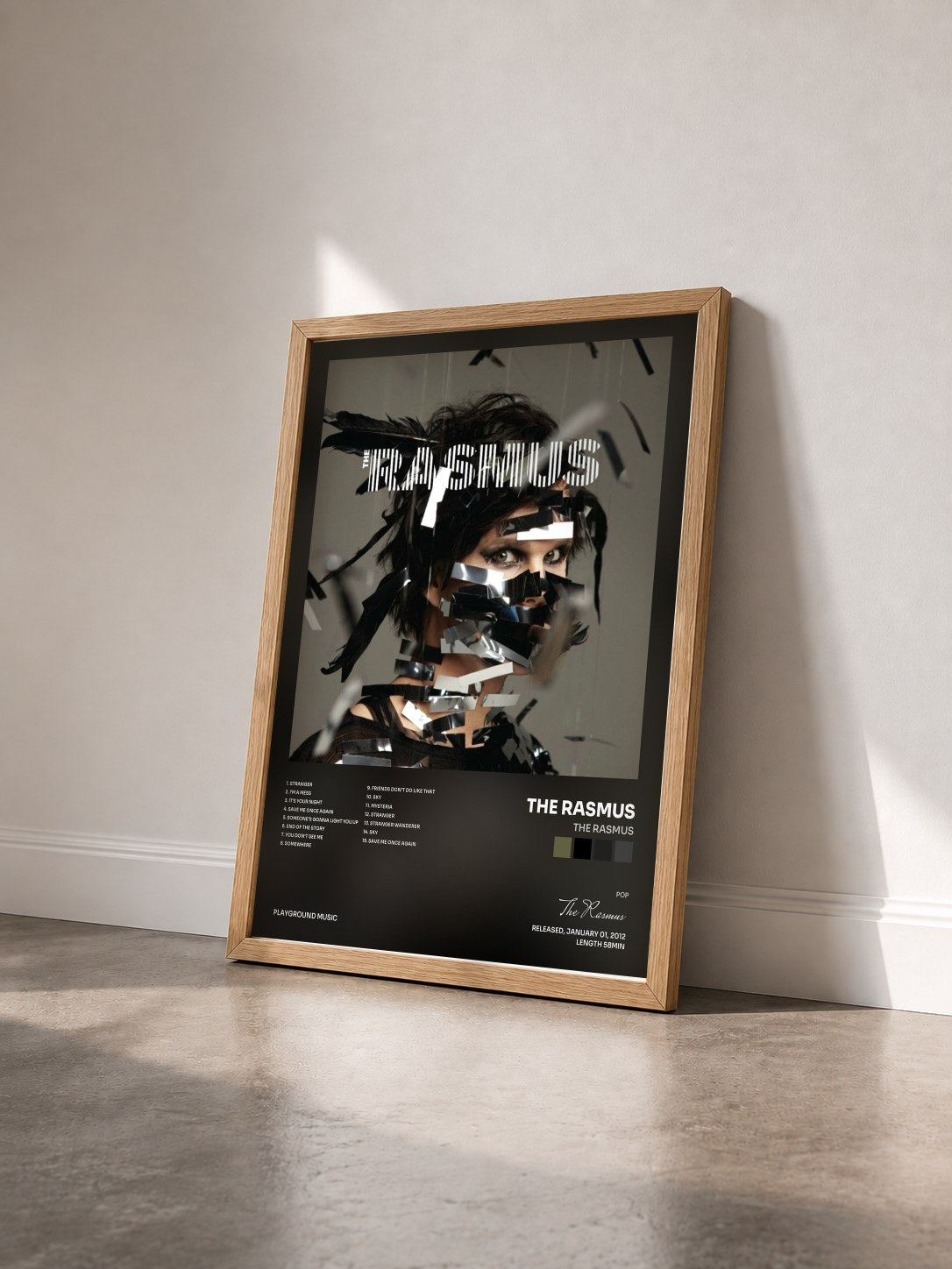 #bois Tableau de l'album The Rasmus de The Rasmus vu de trois quarts, cadre en bois brut