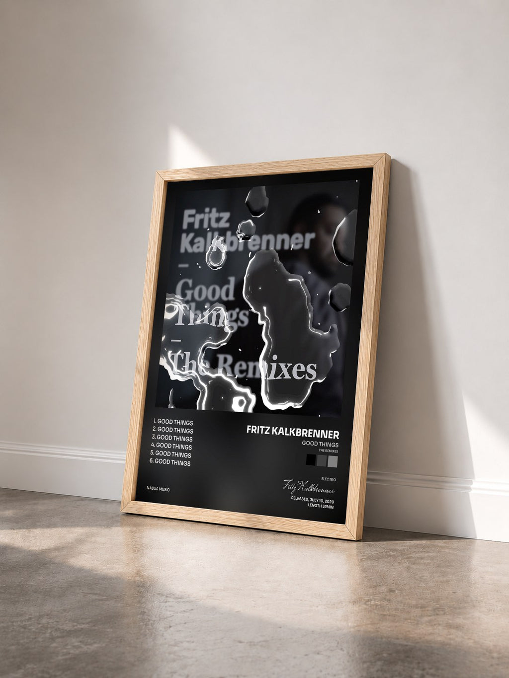 #bois Tableau de l'album Good Things (The Remixes) de Fritz Kalkbrenner vu de trois quarts, cadre en bois brut