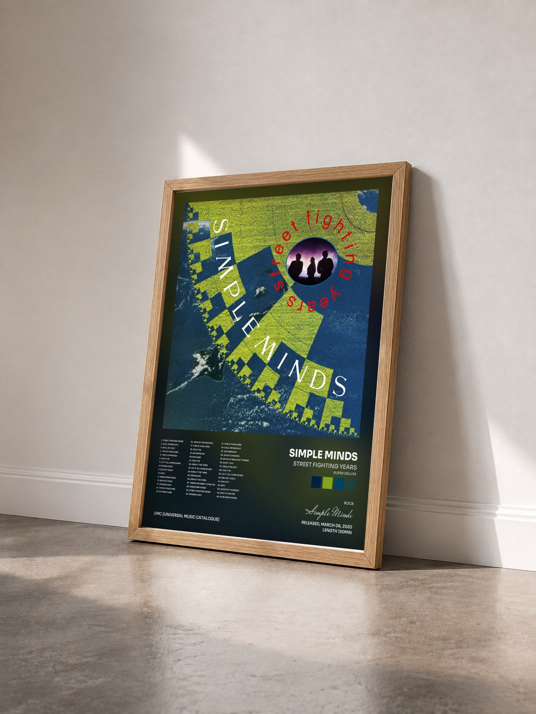#bois Tableau de l'album Street Fighting Years (Super Deluxe) de Simple Minds vu de trois quarts, cadre en bois brut