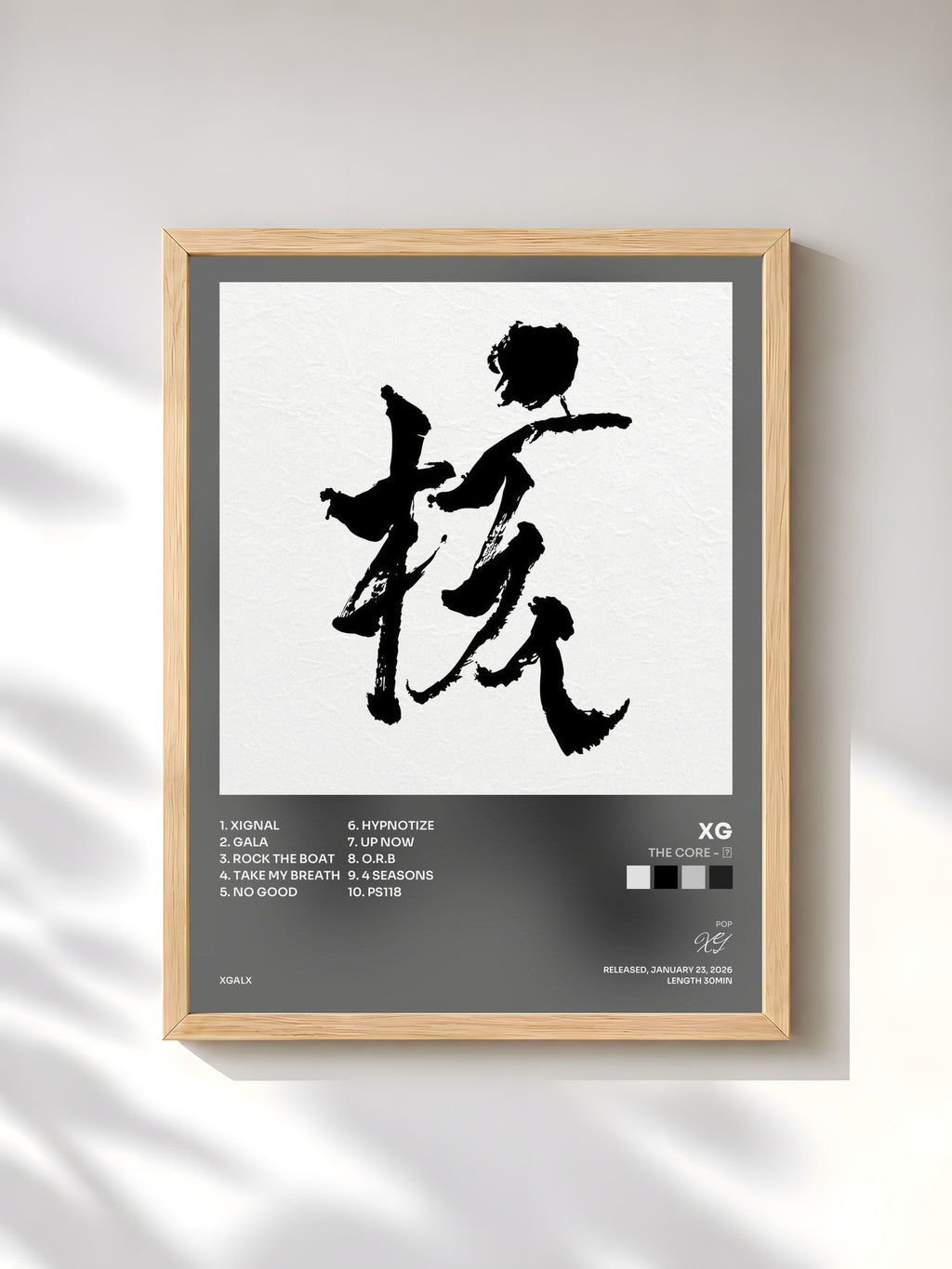 #bois Tableau de l'album THE CORE - 核 de XG, cadre en bois brut, imprimé et encadré en France