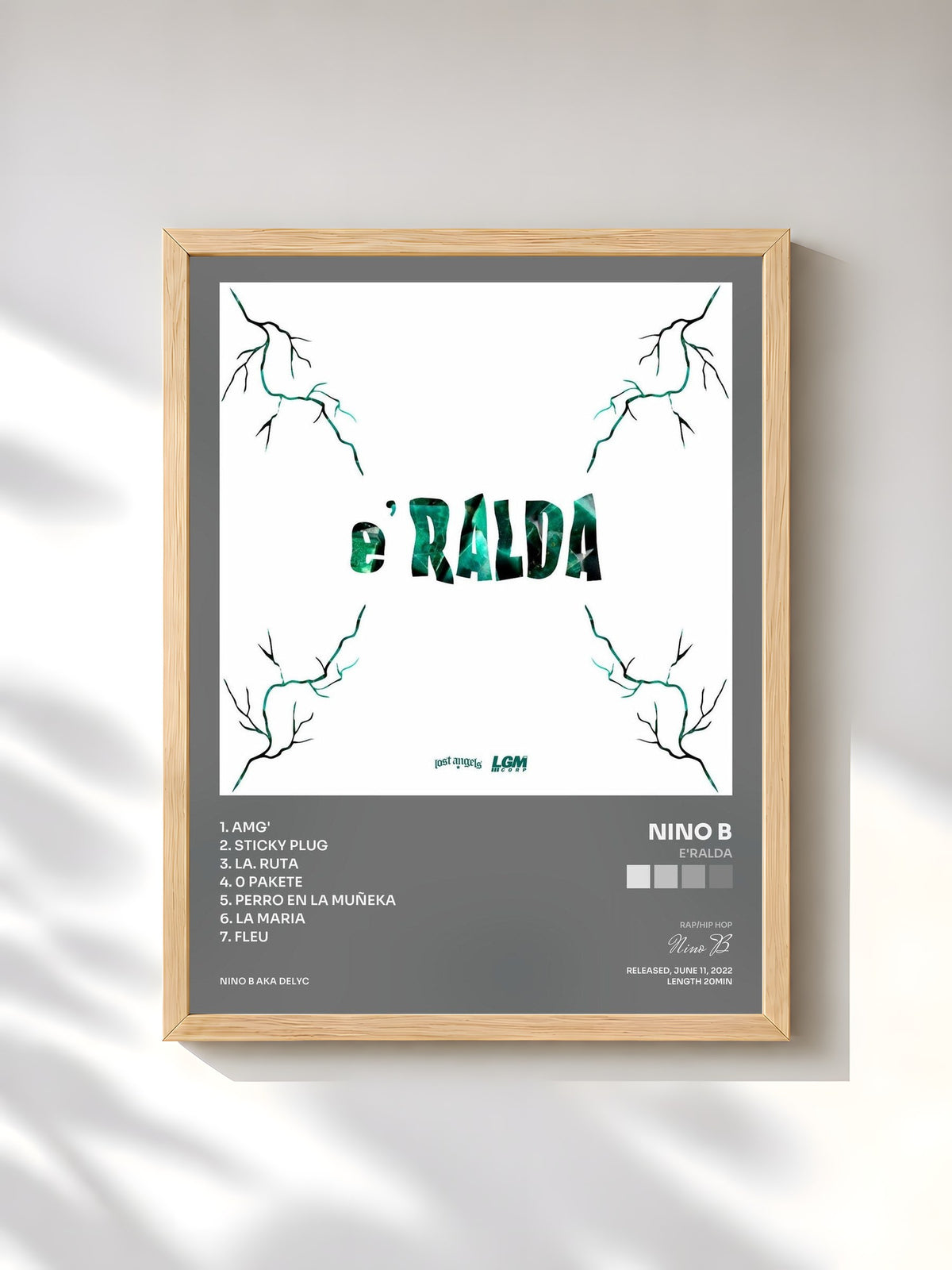 #bois Tableau de l'album E'ralda de Nino B, cadre en bois brut, imprimé et encadré en France