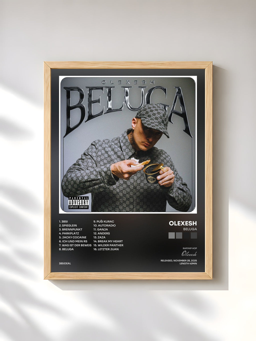 #bois Tableau de l'album Beluga de Olexesh, cadre en bois brut, imprimé et encadré en France