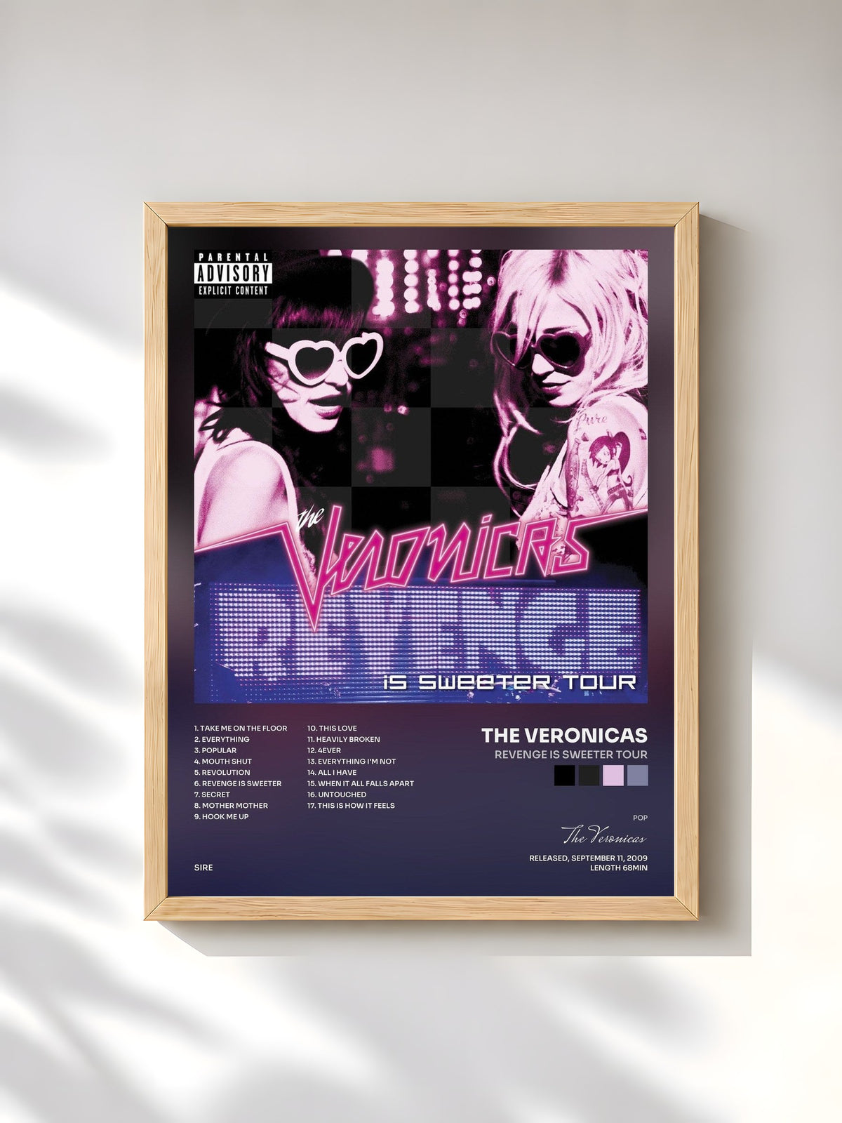 #bois Tableau de l'album Revenge Is Sweeter Tour de The Veronicas, cadre en bois brut, imprimé et encadré en France