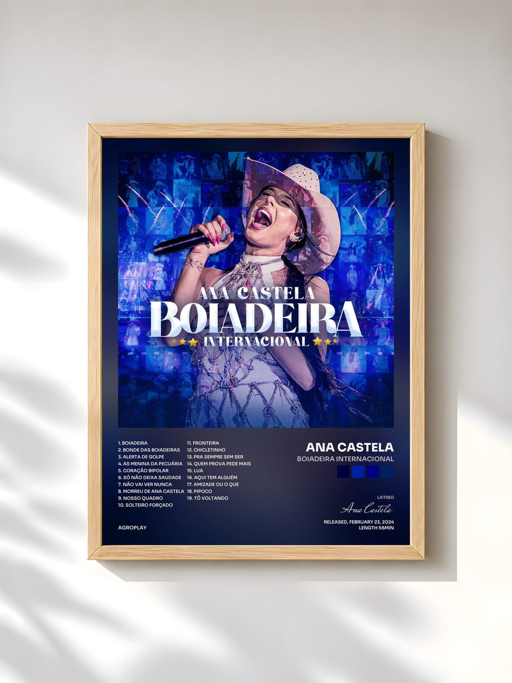 #bois Tableau de l'album Boiadeira Internacional de Ana Castela, cadre en bois brut, imprimé et encadré en France