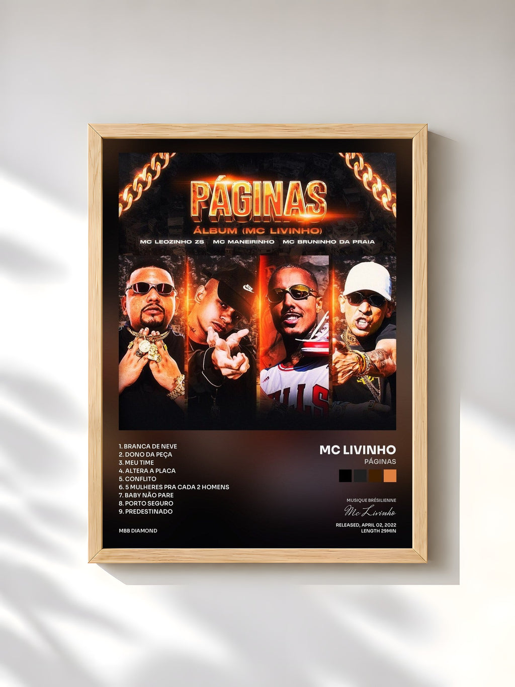 #bois Tableau de l'album PÁGINAS de Mc Livinho, cadre en bois brut, imprimé et encadré en France