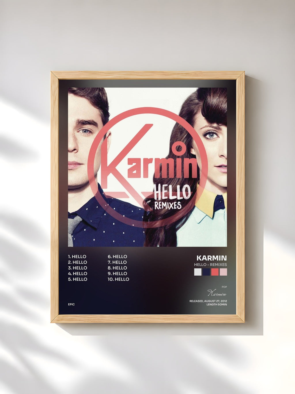 #bois Tableau de l'album Hello - Remixes de Karmin, cadre en bois brut, imprimé et encadré en France