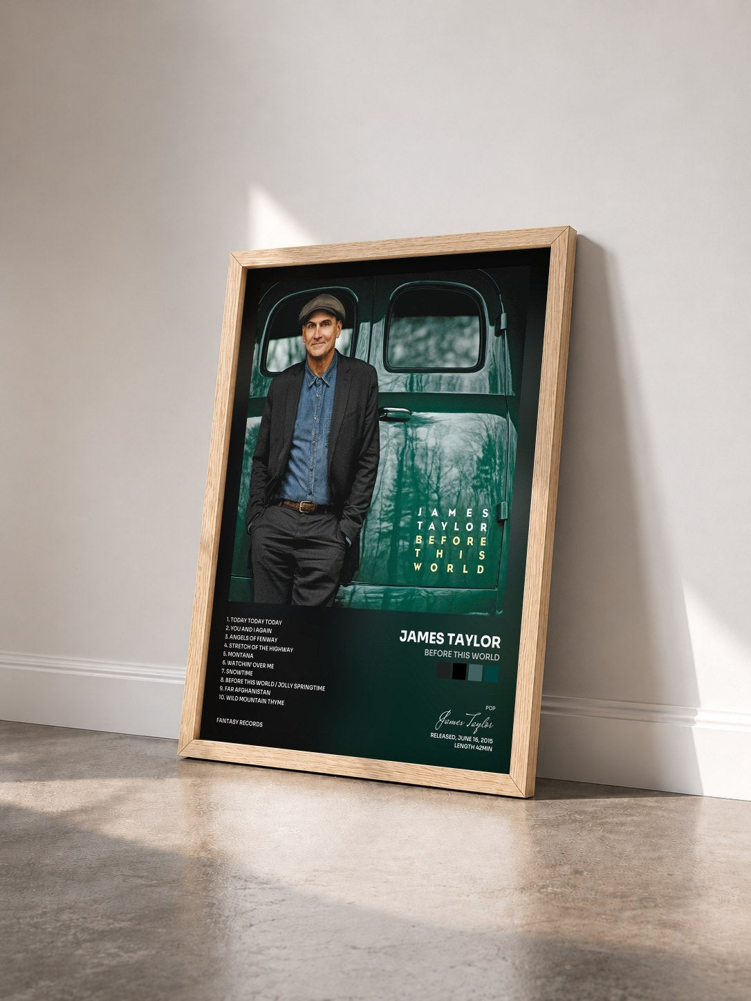 #bois Tableau de l'album Before This World de James Taylor vu de trois quarts, cadre en bois brut