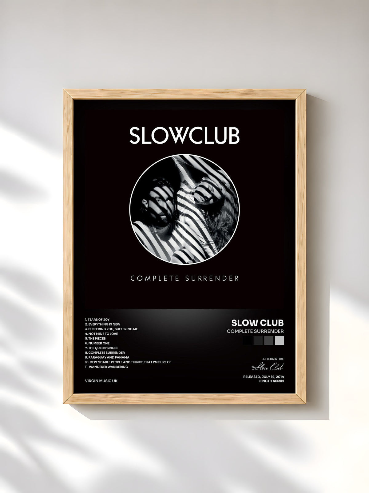 #bois Tableau de l'album Complete Surrender de Slow Club, cadre en bois brut, imprimé et encadré en France
