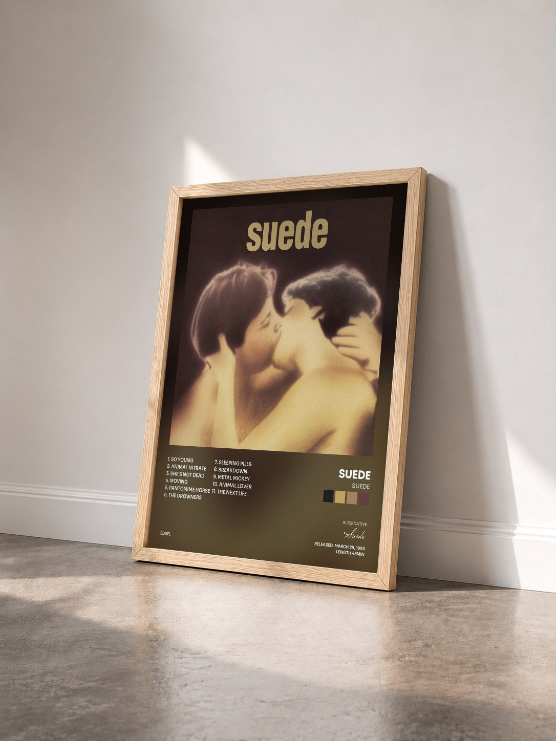 #bois Tableau de l'album Suede de Suede vu de trois quarts, cadre en bois brut