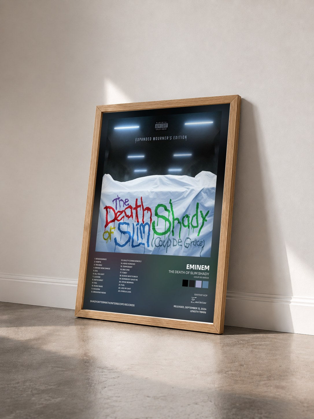#bois Tableau de l'album The Death of Slim Shady (Coup De Grâce): Expanded Mourner’s Edition de Eminem vu de trois quarts, cadre en bois brut