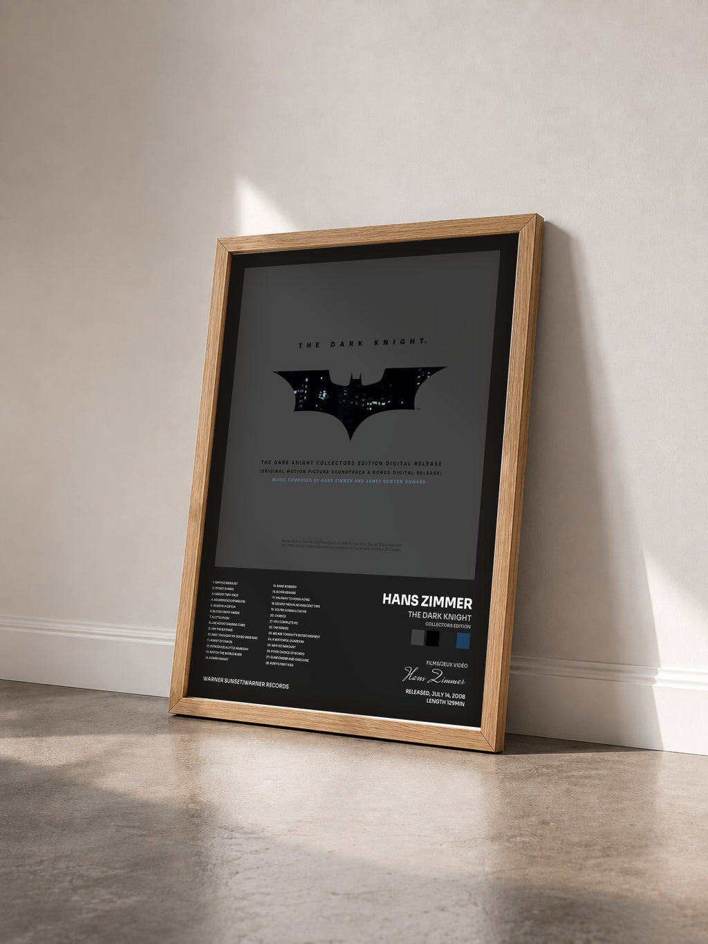 #bois Tableau de l'album The Dark Knight (Collectors Edition) [Original Motion Picture Soundtrack] de Hans Zimmer vu de trois quarts, cadre en bois brut