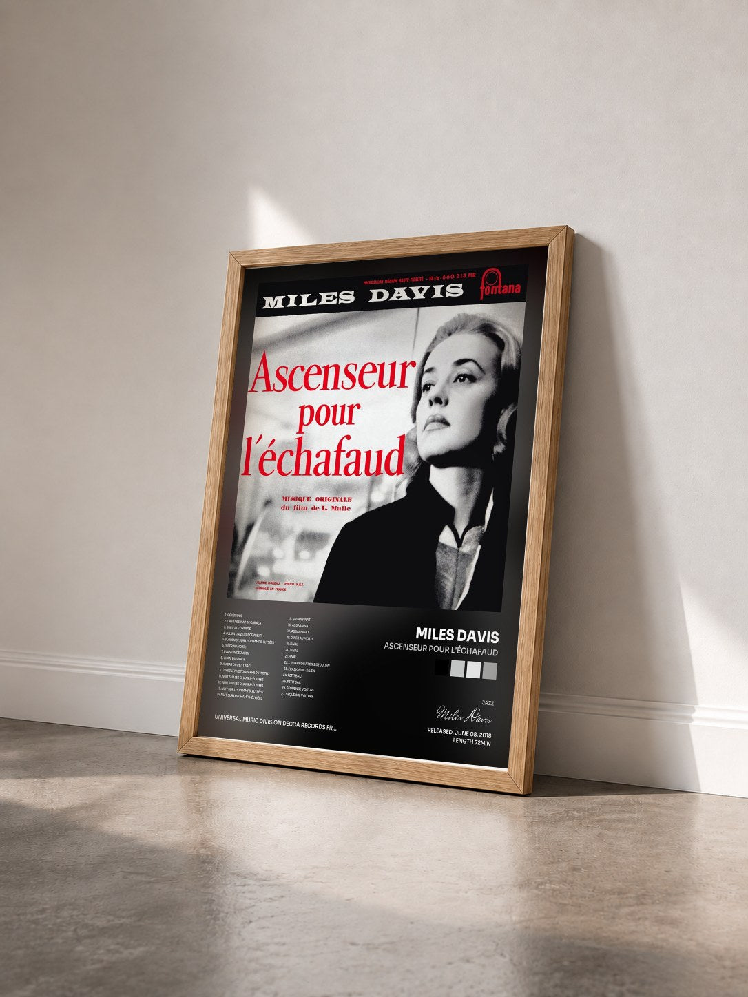 #bois Tableau de l'album Ascenseur pour l'échafaud de Miles Davis vu de trois quarts, cadre en bois brut