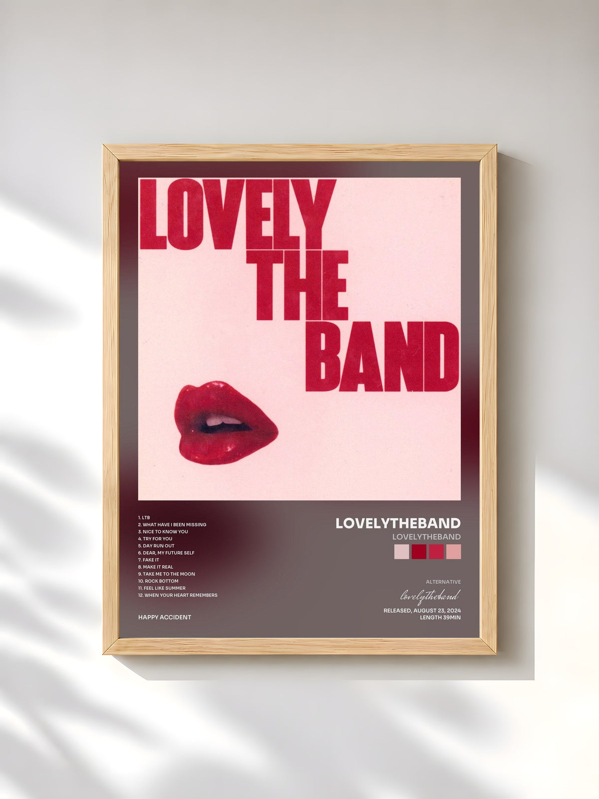 #bois Tableau de l'album lovelytheband de lovelytheband, cadre en bois brut, imprimé et encadré en France