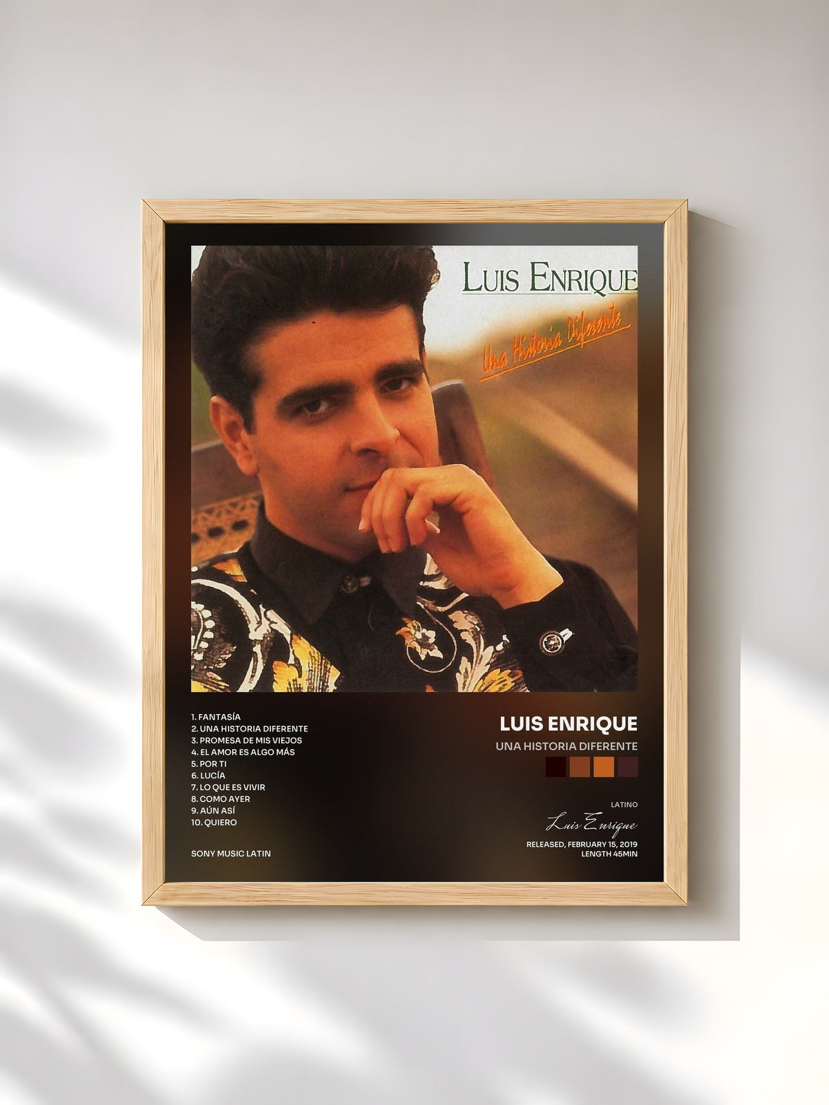 #bois Tableau de l'album Una Historia Diferente de Luis Enrique, cadre en bois brut, imprimé et encadré en France