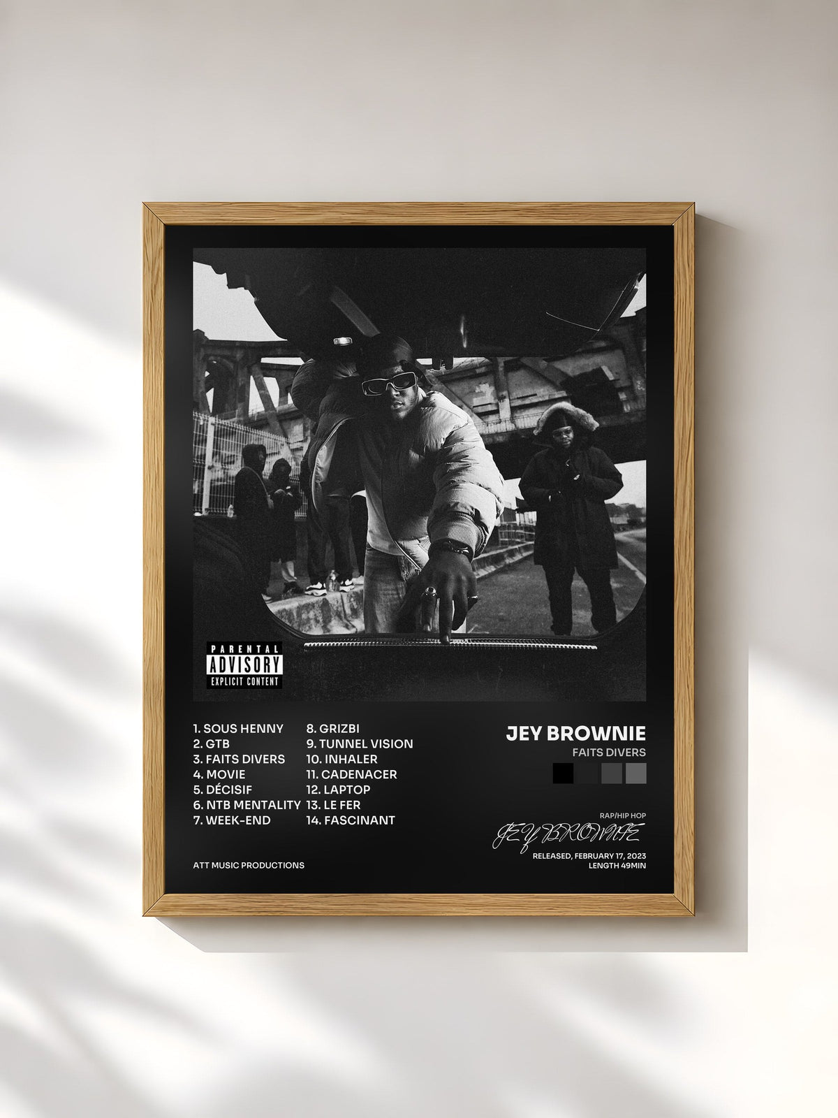 #bois Tableau de l'album Faits Divers de JEY BROWNIE, cadre en bois brut, imprimé et encadré en France