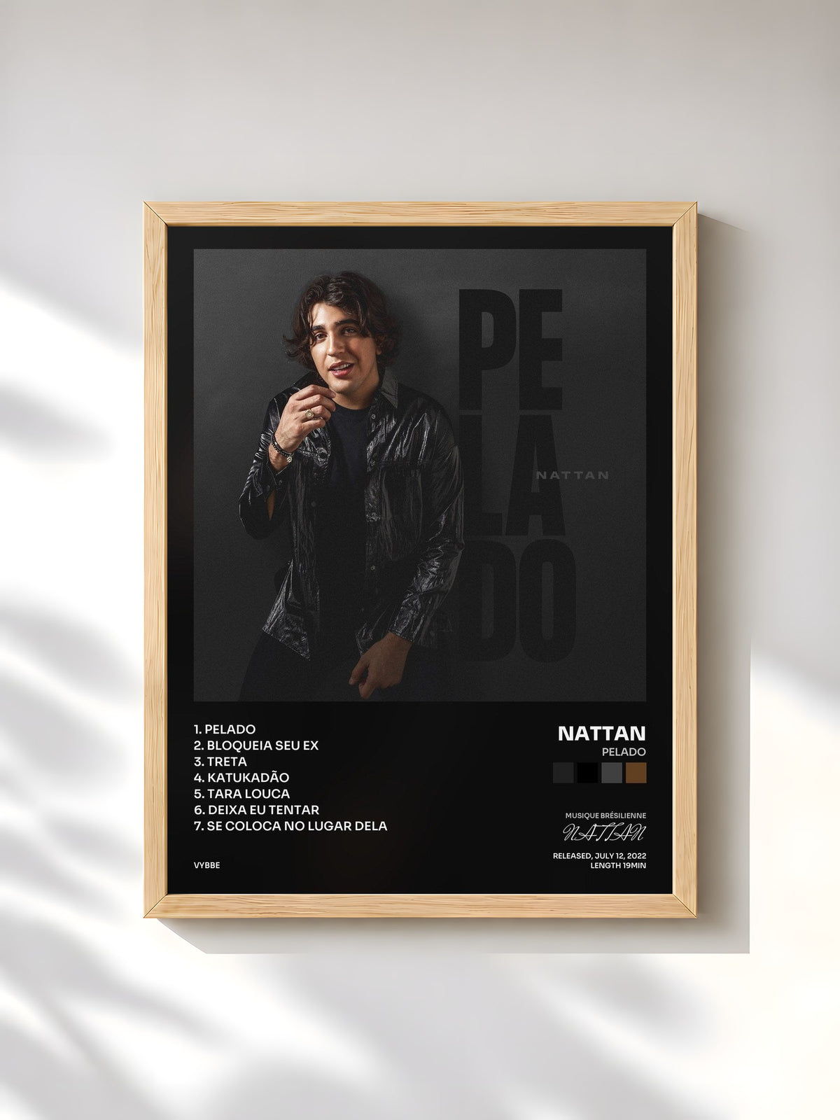 #bois Tableau de l'album Pelado de NATTAN, cadre en bois brut, imprimé et encadré en France