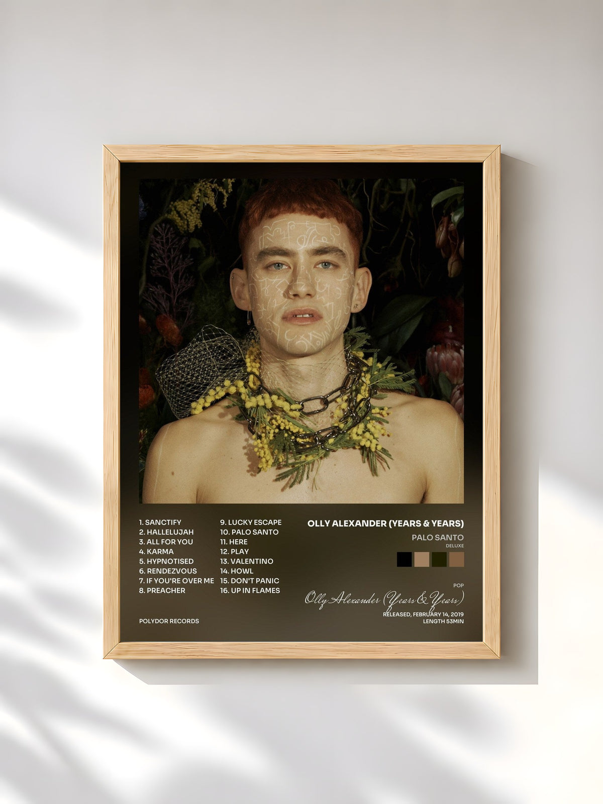 #bois Tableau de l'album Palo Santo (Deluxe) de Olly Alexander (Years & Years), cadre en bois brut, imprimé et encadré en France