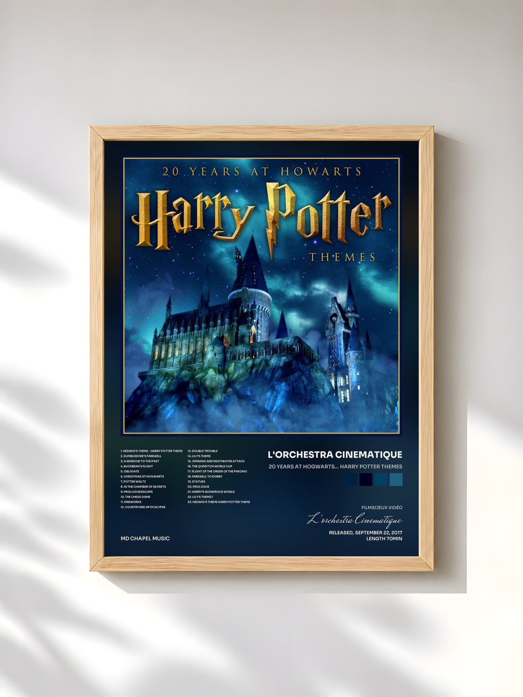 #bois Tableau de l'album 20 Years at Hogwarts… Harry Potter Themes de L'orchestra Cinematique, cadre en bois brut, imprimé et encadré en France
