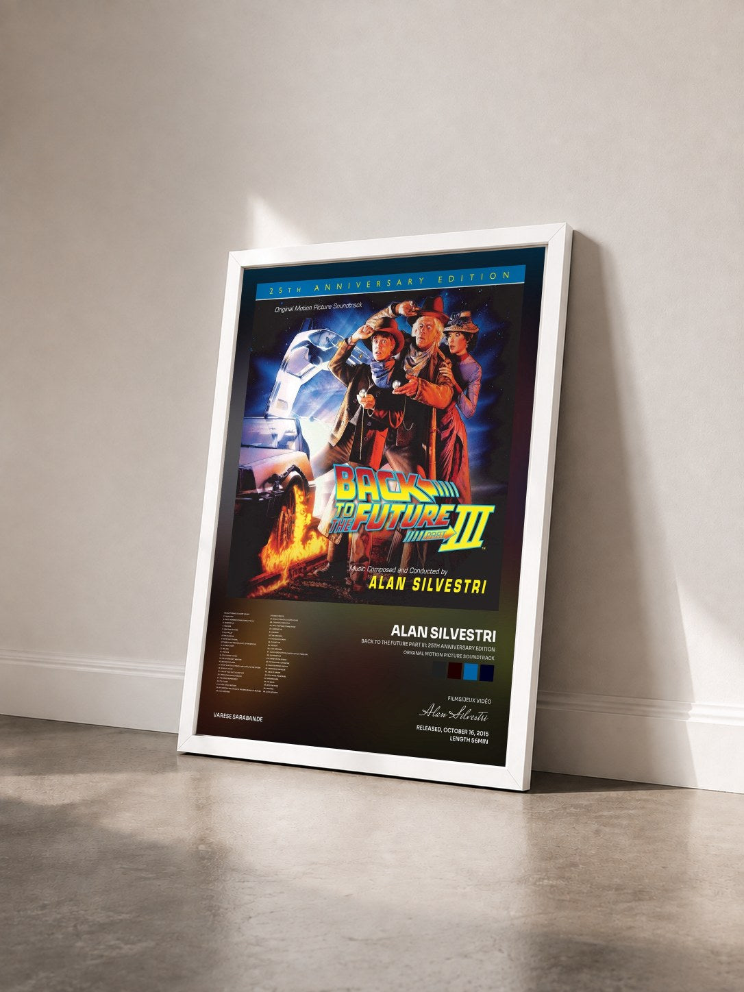 #blanc Tableau de l'album Back To The Future Part III: 25th Anniversary Edition (Original Motion Picture Soundtrack) de Alan Silvestri vu de trois quarts, cadre blanc