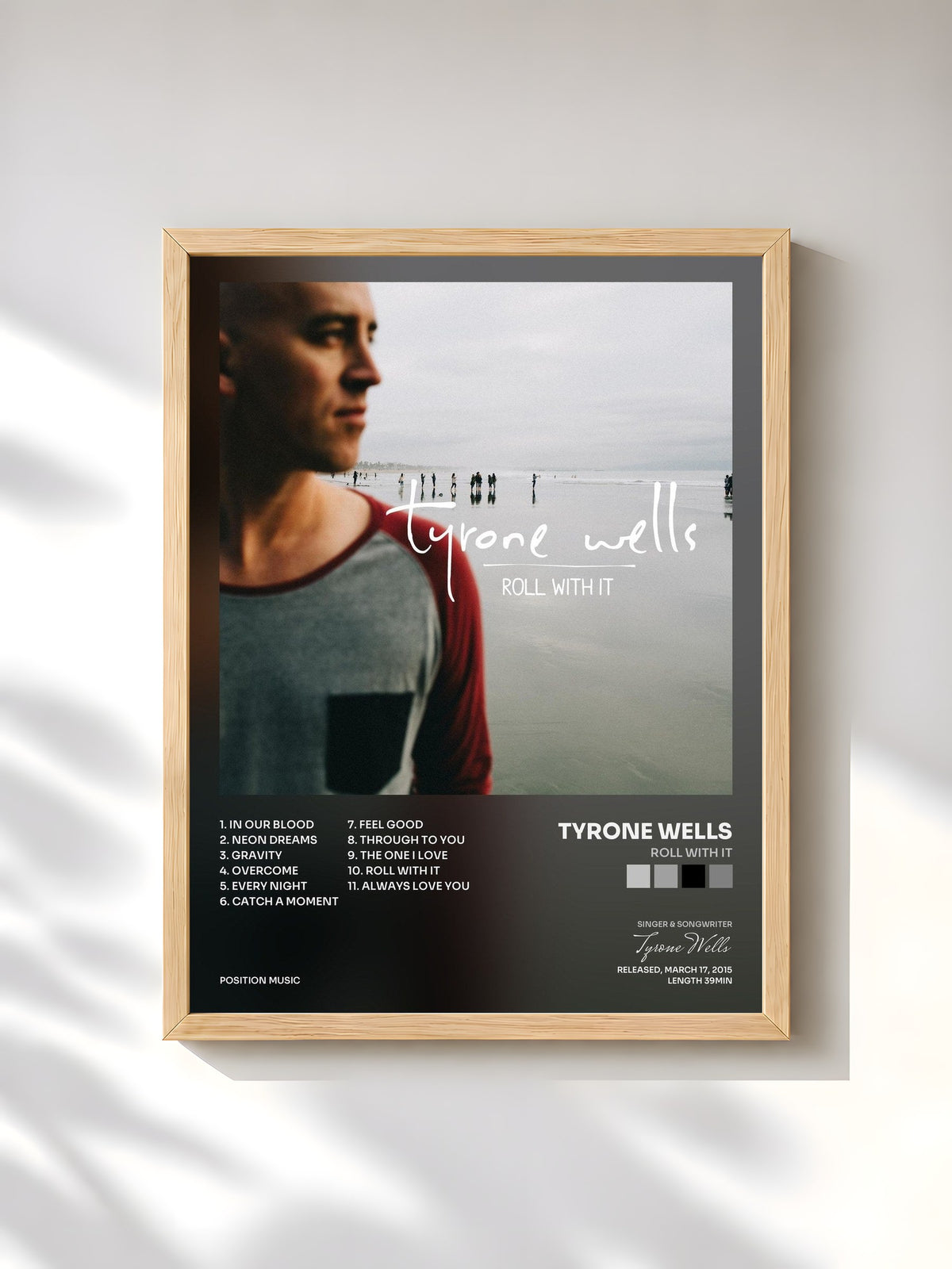 #bois Tableau de l'album Roll With It de Tyrone Wells, cadre en bois brut, imprimé et encadré en France