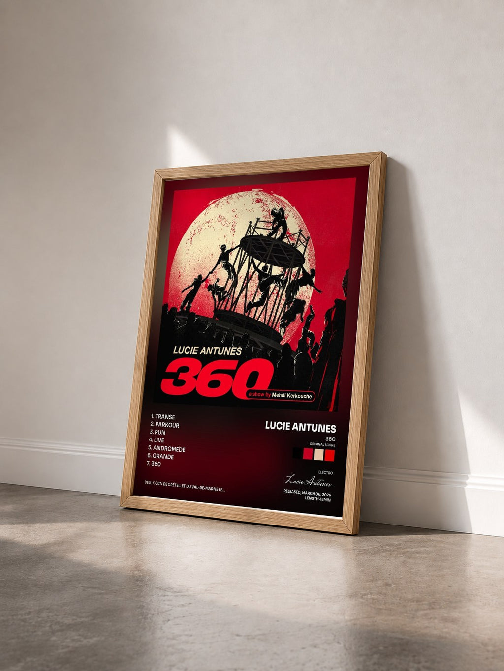 #bois Tableau de l'album 360 (Original Score) de Lucie Antunes vu de trois quarts, cadre en bois brut