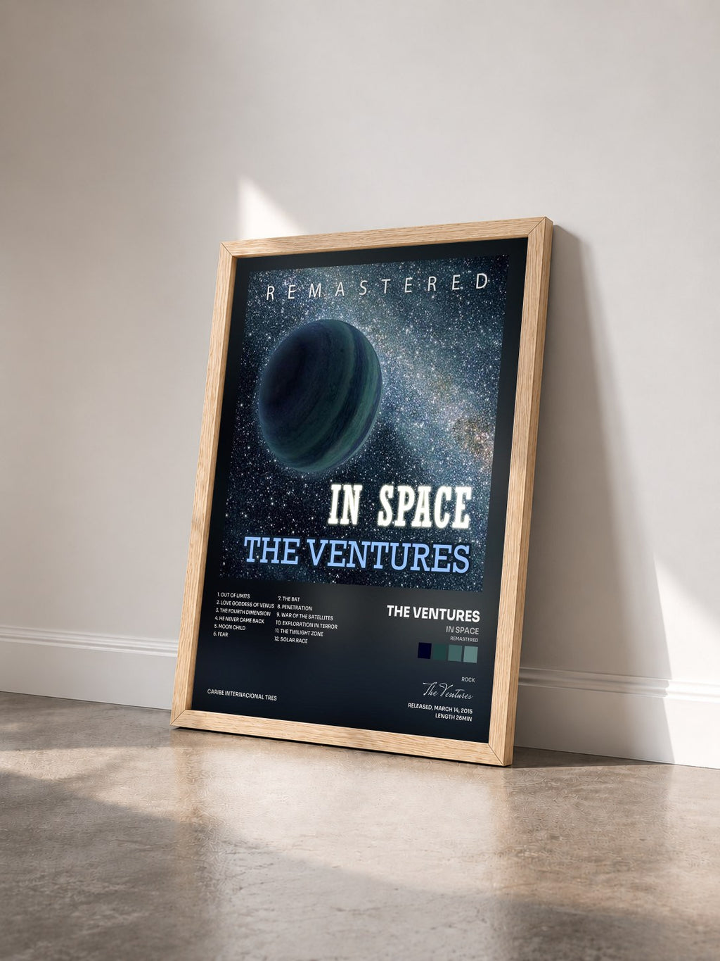 #bois Tableau de l'album In Space (Remastered) de The Ventures vu de trois quarts, cadre en bois brut