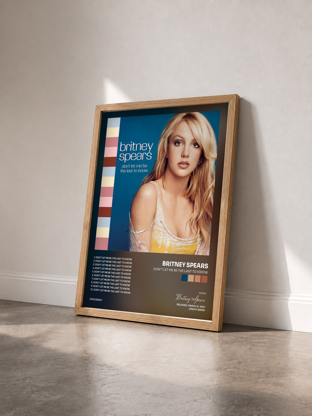 #bois Tableau de l'album Don't Let Me Be The Last To Know de Britney Spears vu de trois quarts, cadre en bois brut
