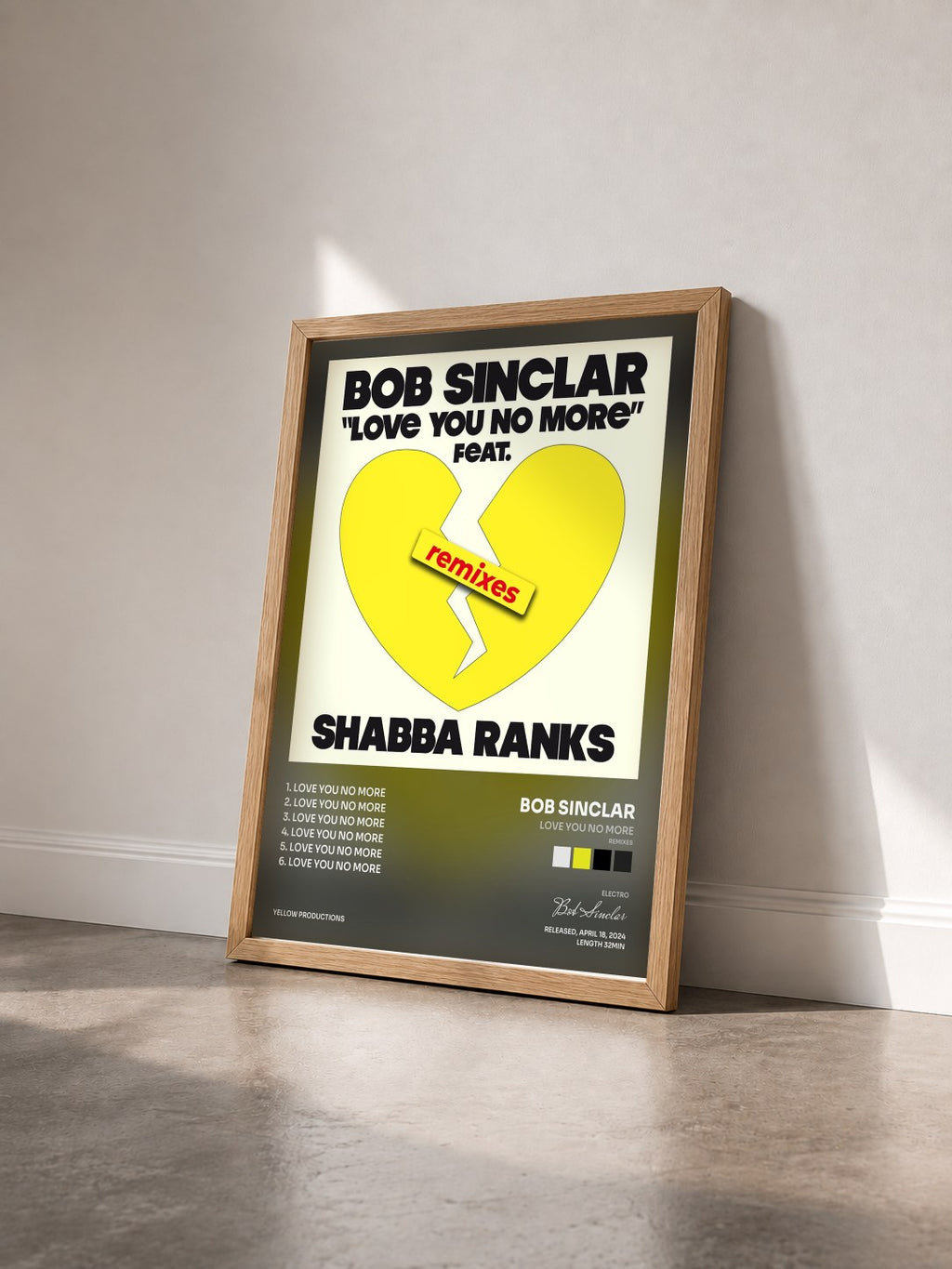 #bois Tableau de l'album Love You No More (Remixes) de Bob Sinclar vu de trois quarts, cadre en bois brut