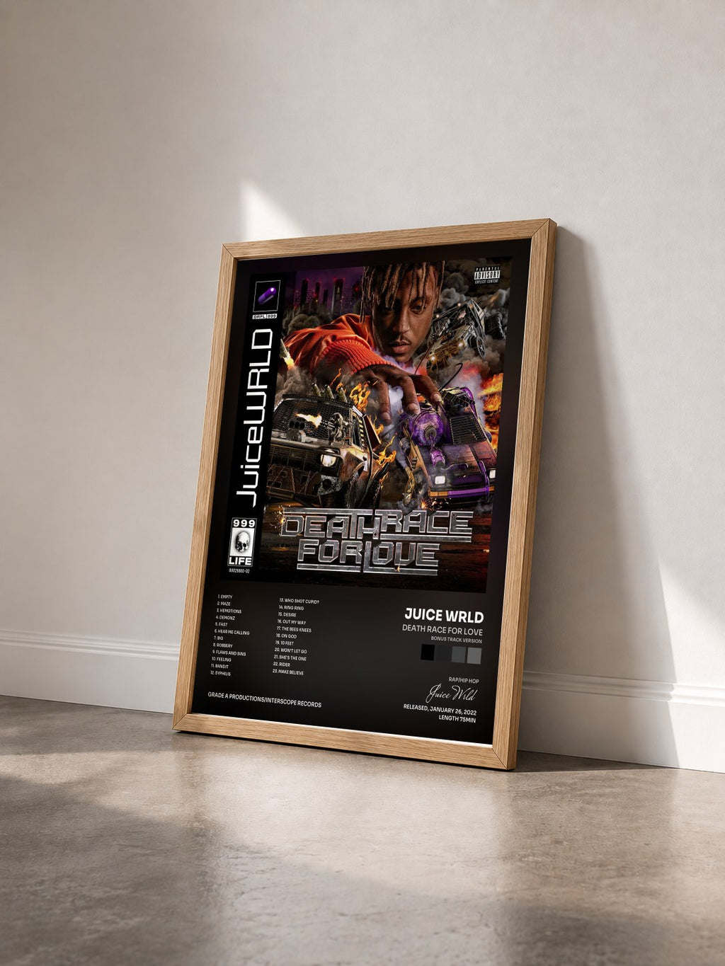 #bois Tableau de l'album Death Race For Love (Bonus Track Version) de Juice Wrld vu de trois quarts, cadre en bois brut