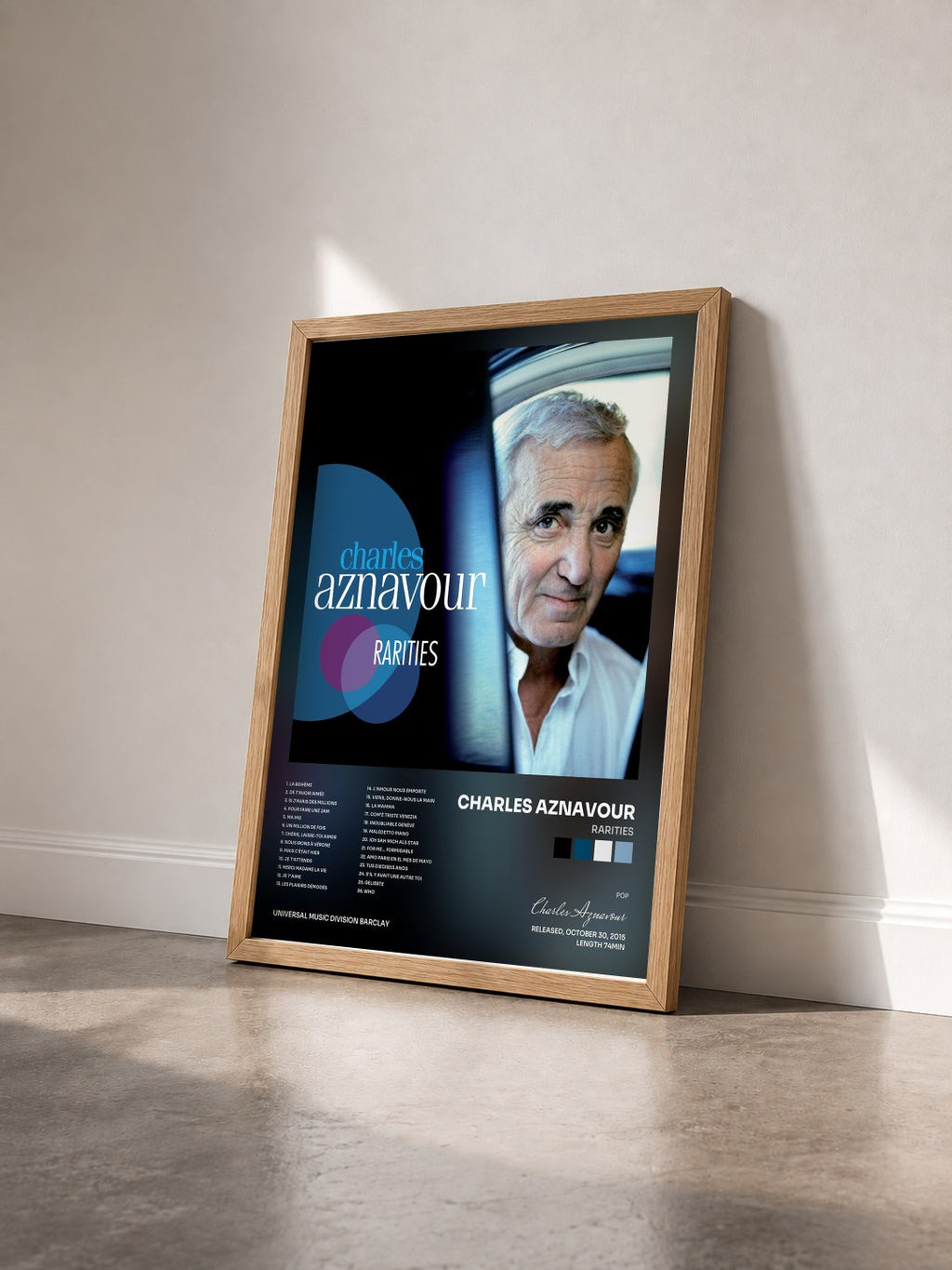 #bois Tableau de l'album Rarities de Charles Aznavour vu de trois quarts, cadre en bois brut