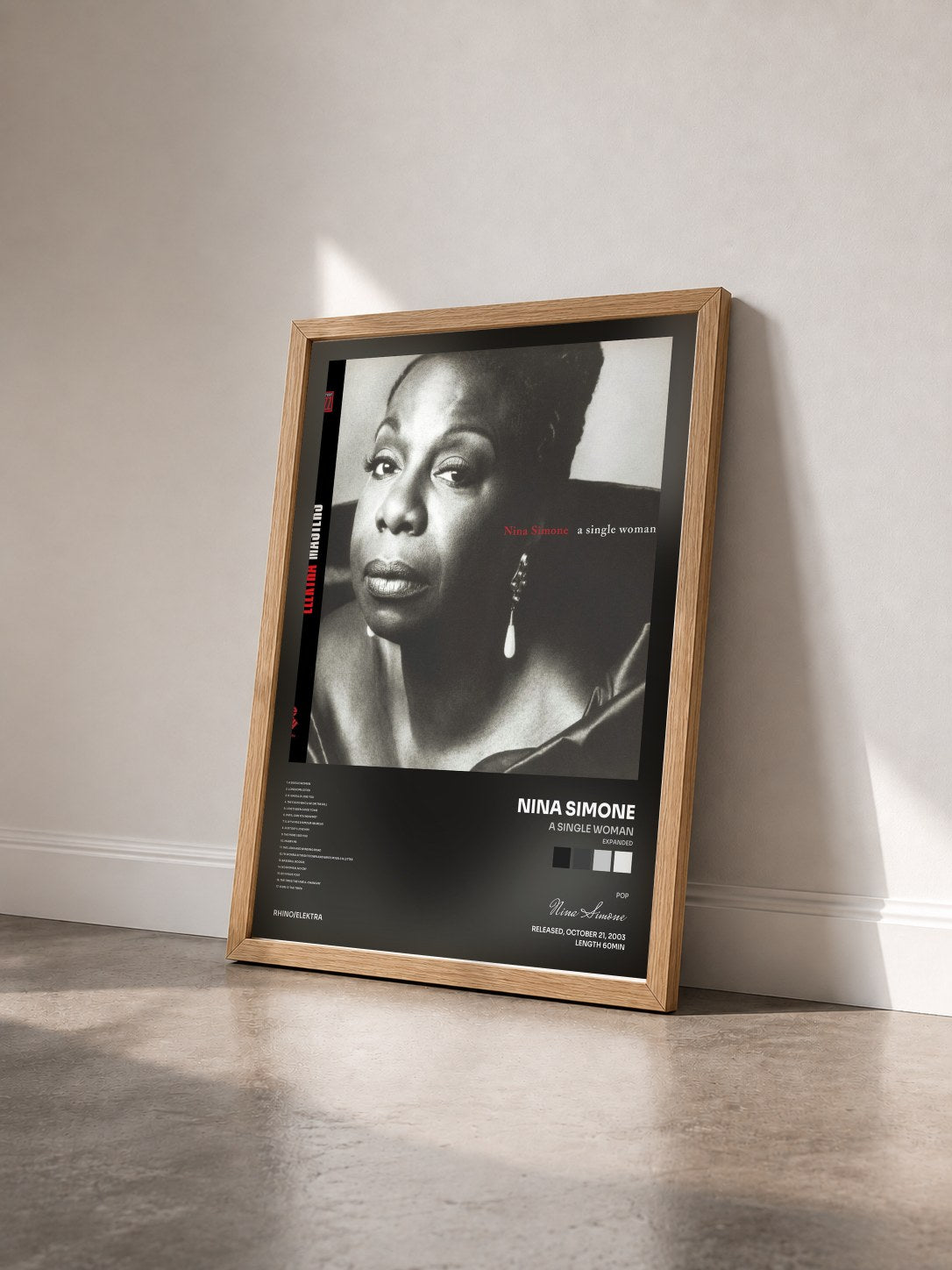 #bois Tableau de l'album A Single Woman (Expanded) de Nina Simone vu de trois quarts, cadre en bois brut