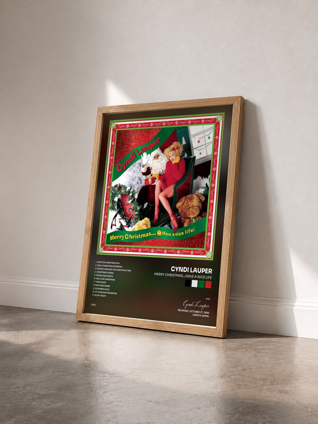 #bois Tableau de l'album Merry Christmas...Have A Nice Life de Cyndi Lauper vu de trois quarts, cadre en bois brut