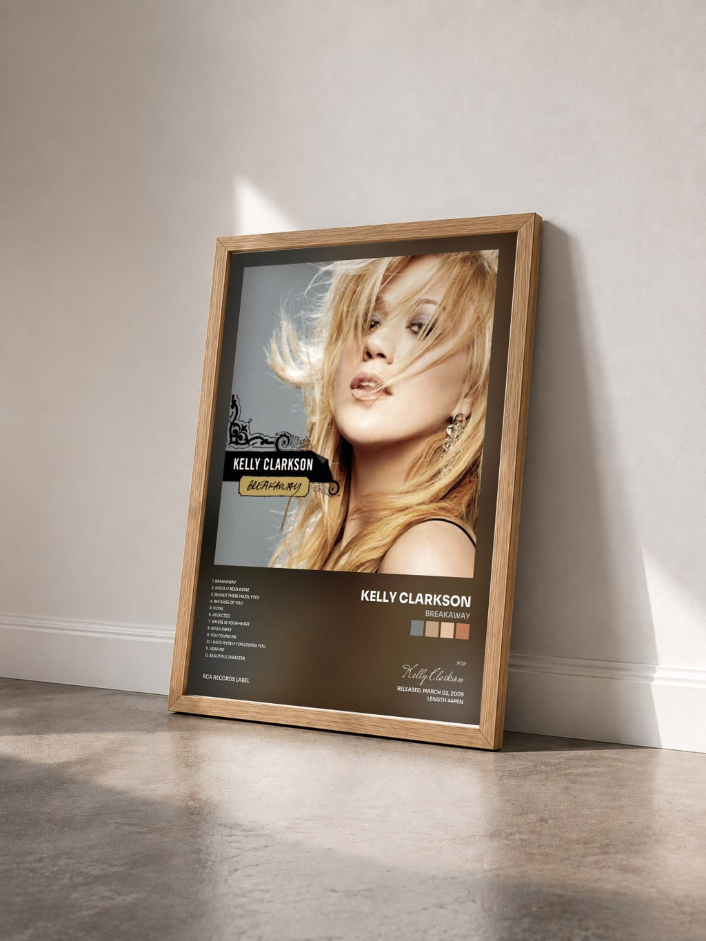 #bois Tableau de l'album Breakaway de Kelly Clarkson vu de trois quarts, cadre en bois brut