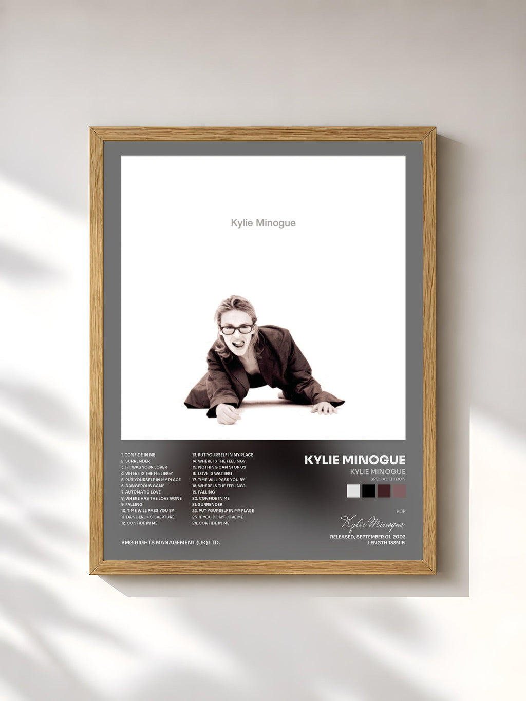 #bois Tableau de l'album Kylie Minogue (Special Edition) de Kylie Minogue, cadre en bois brut, imprimé et encadré en France