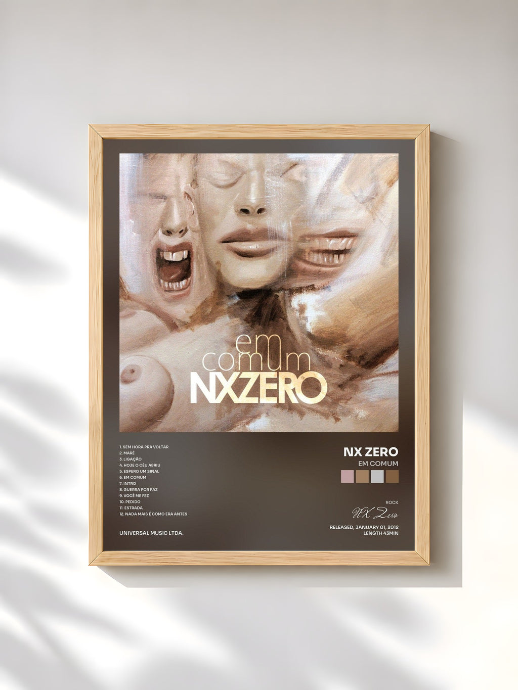 #bois Tableau de l'album Em Comum de NX Zero, cadre en bois brut, imprimé et encadré en France