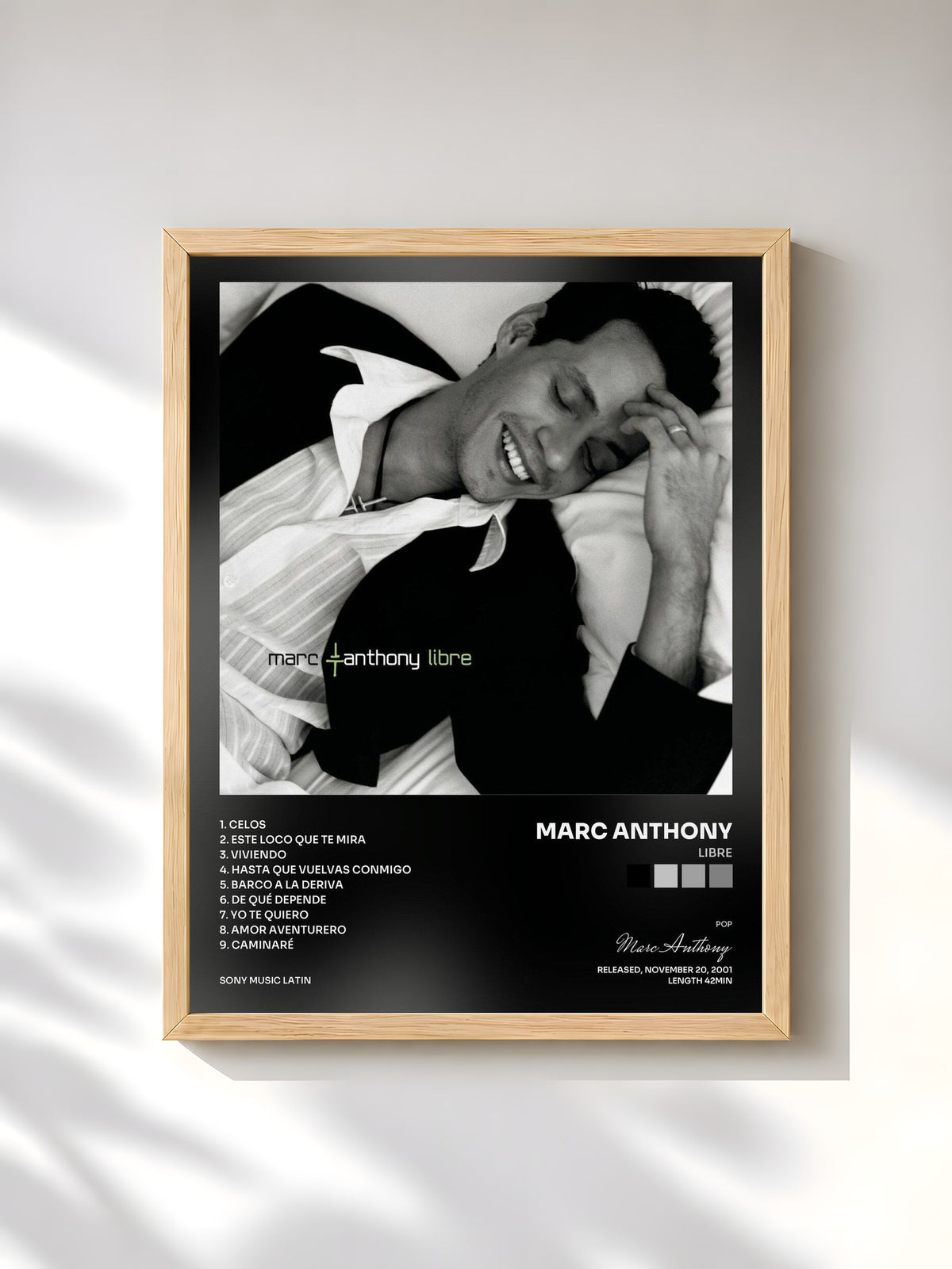 #bois Tableau de l'album Libre de Marc Anthony, cadre en bois brut, imprimé et encadré en France