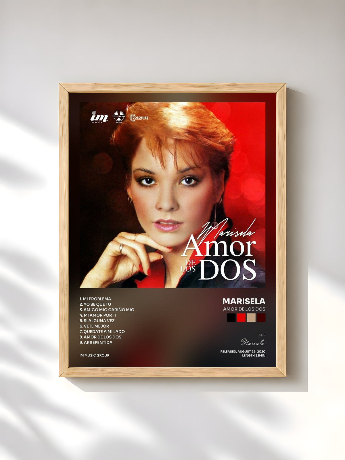 #bois Tableau de l'album Amor de Los Dos de Marisela, cadre en bois brut, imprimé et encadré en France