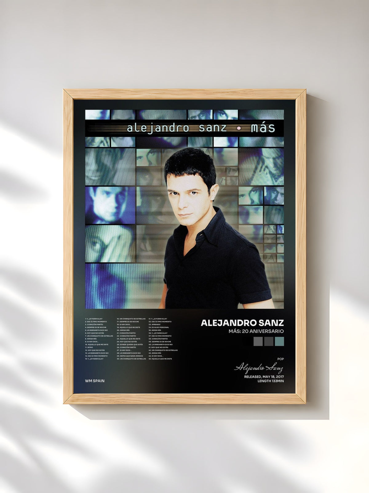 #bois Tableau de l'album Más: 20 Aniversario de Alejandro Sanz, cadre en bois brut, imprimé et encadré en France