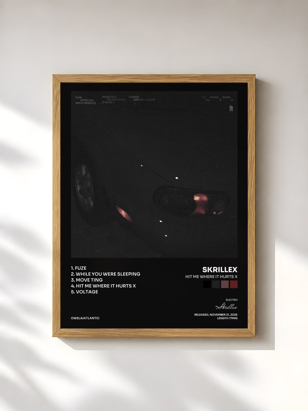 #bois Tableau de l'album hit me where it hurts x de Skrillex, cadre en bois brut, imprimé et encadré en France