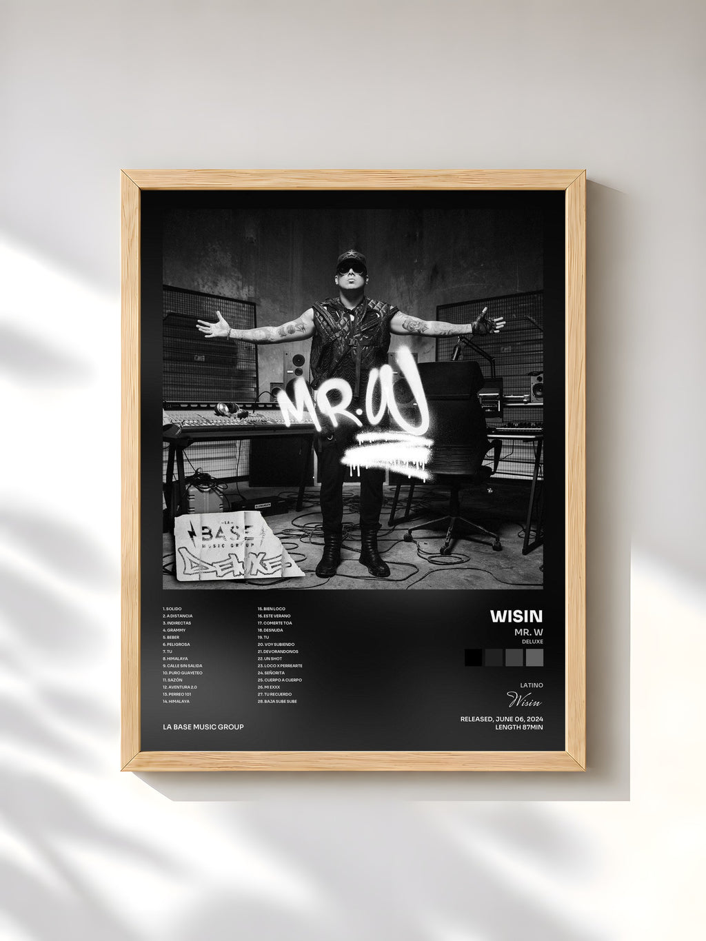 #bois Tableau de l'album Mr. W (Deluxe) de Wisin, cadre en bois brut, imprimé et encadré en France