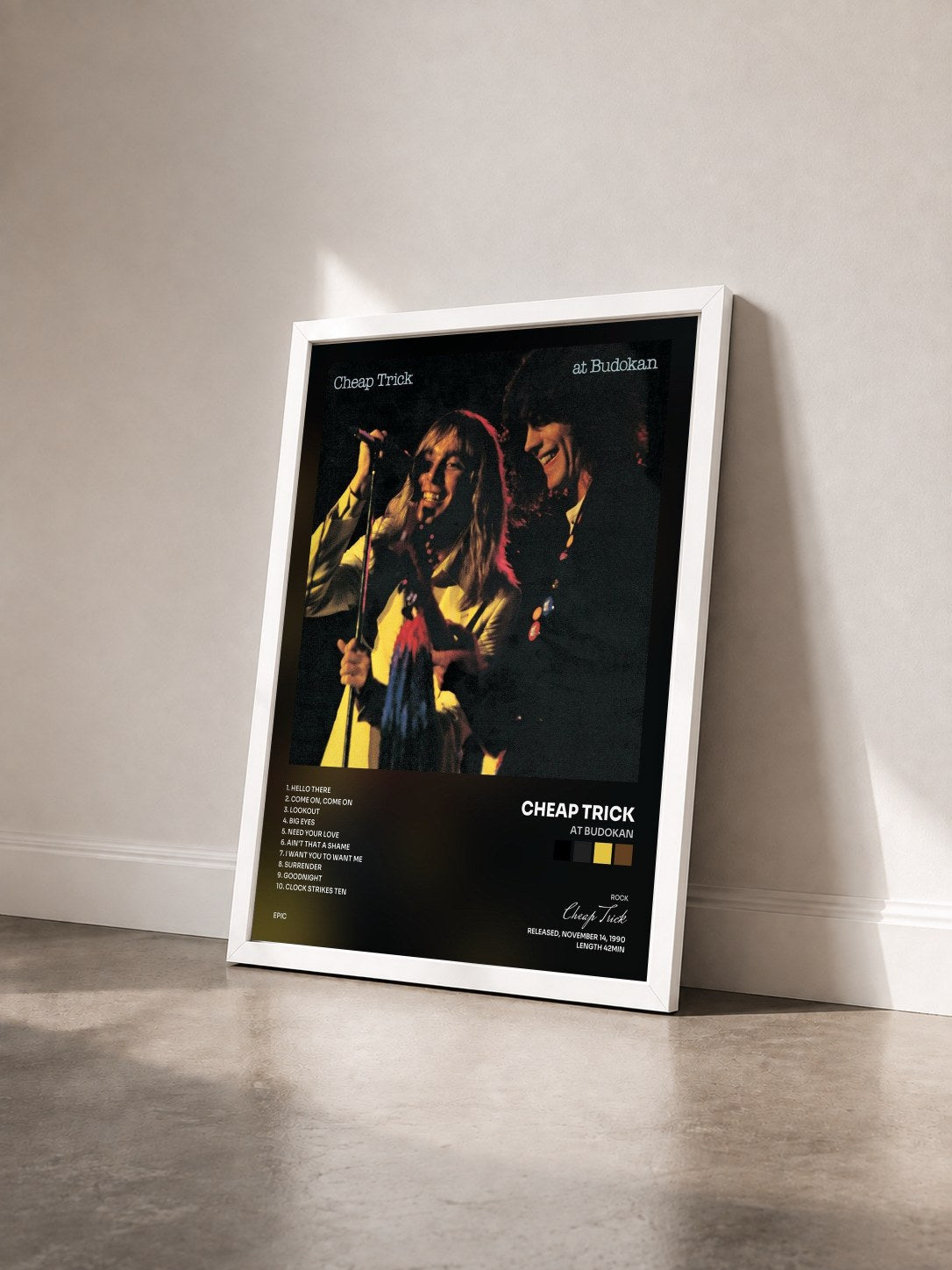 #blanc Tableau de l'album At Budokan de Cheap Trick vu de trois quarts, cadre blanc