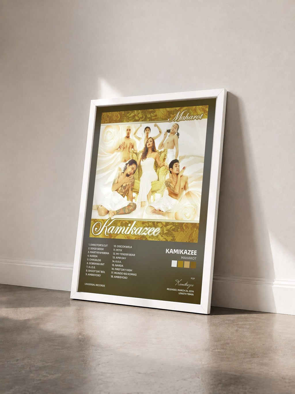 #blanc Tableau de l'album Maharot de Kamikazee vu de trois quarts, cadre blanc
