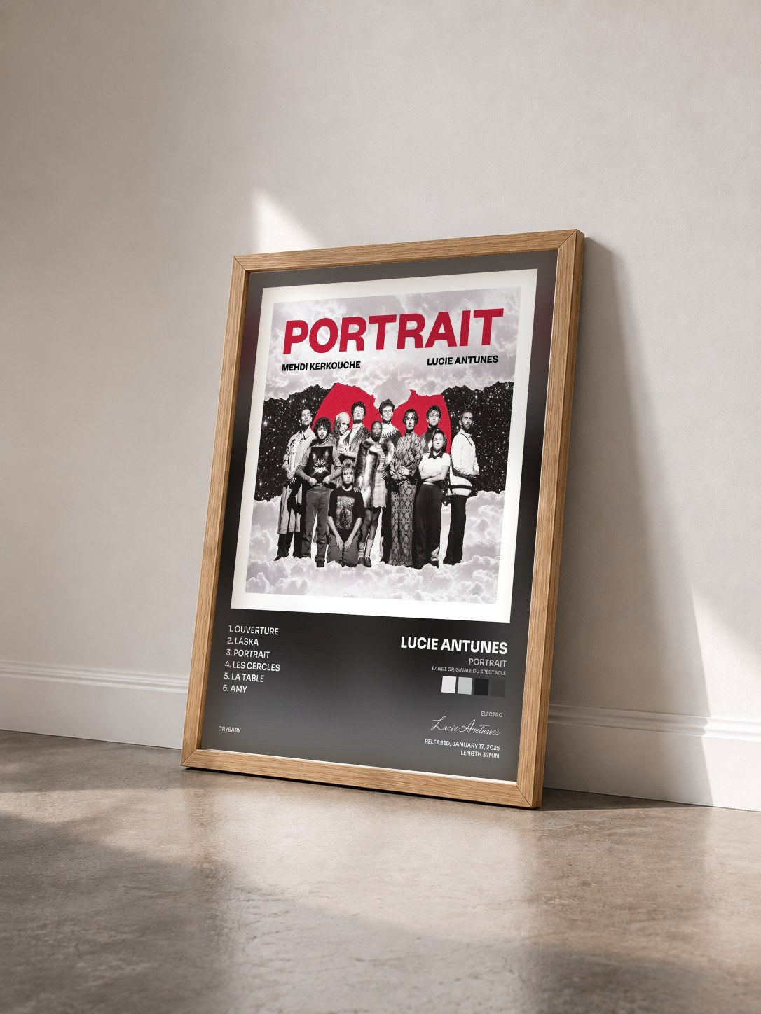 #bois Tableau de l'album PORTRAIT (Bande originale du spectacle) de Lucie Antunes vu de trois quarts, cadre en bois brut