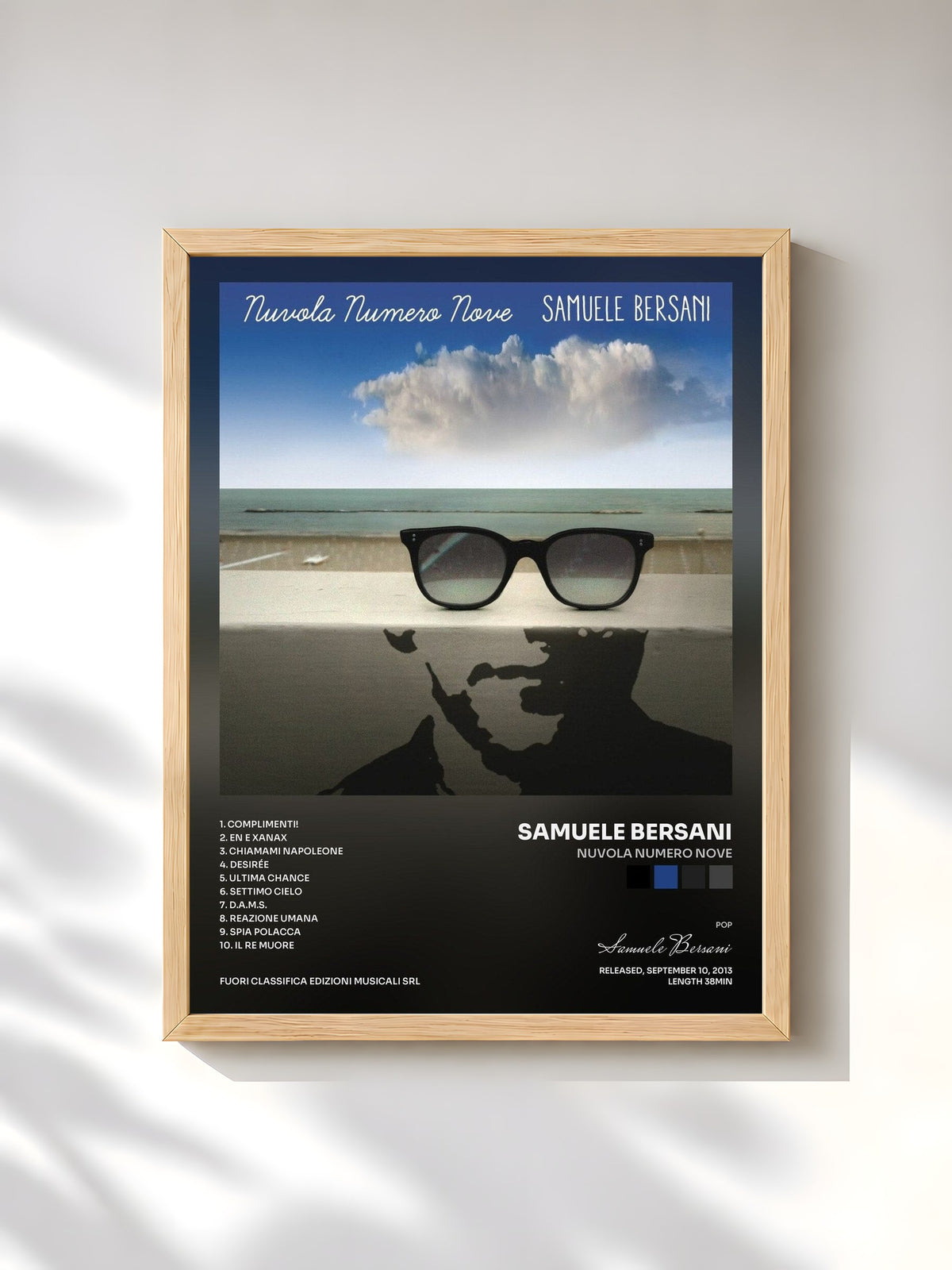 #bois Tableau de l'album Nuvola Numero Nove de Samuele Bersani, cadre en bois brut, imprimé et encadré en France