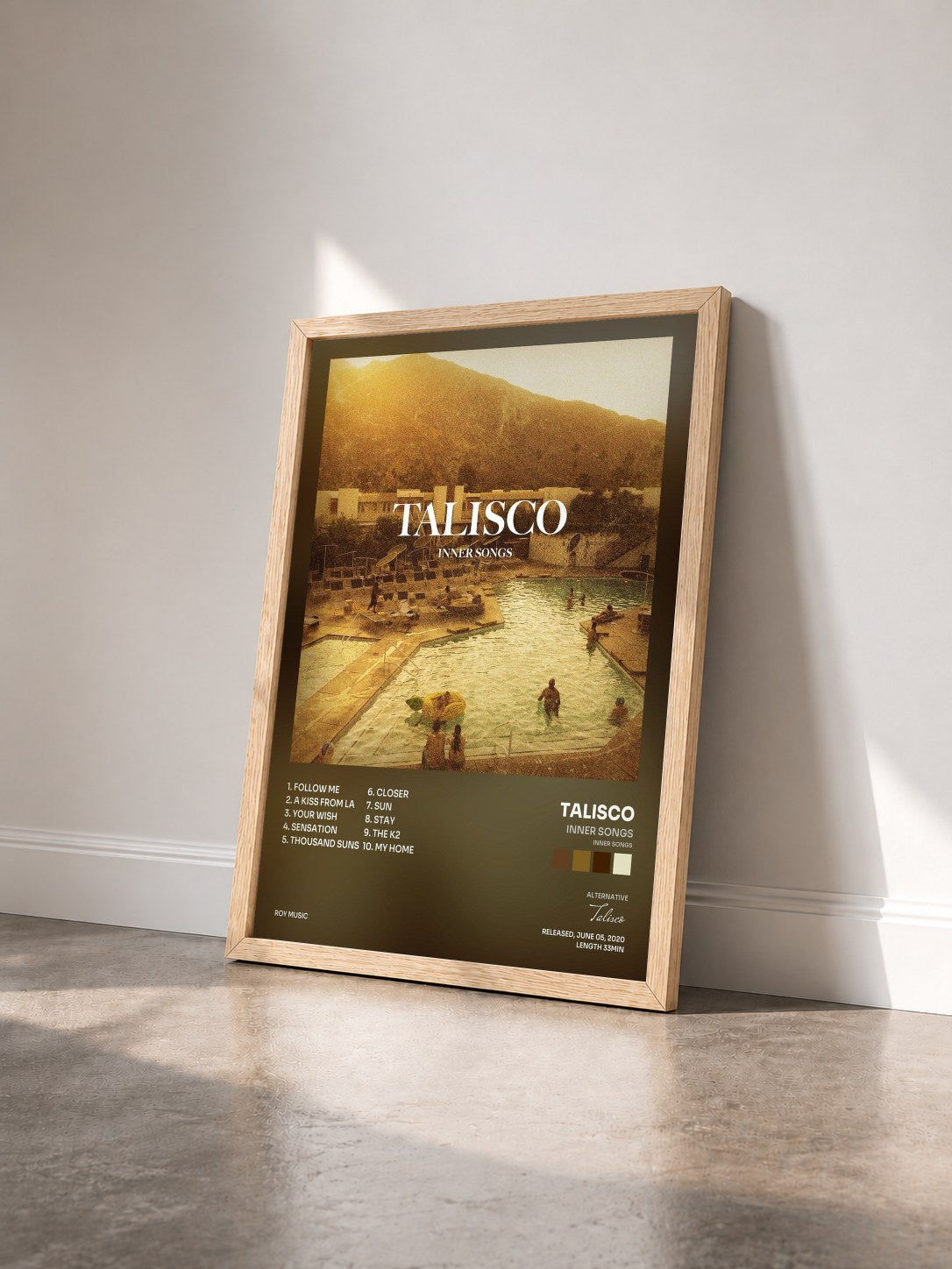 #bois Tableau de l'album Inner Songs (Inner Songs) de Talisco vu de trois quarts, cadre en bois brut
